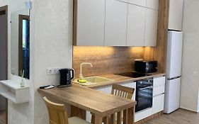 DOBA - LUKS клас 3-4 місця З двома Кондиціонерами !
